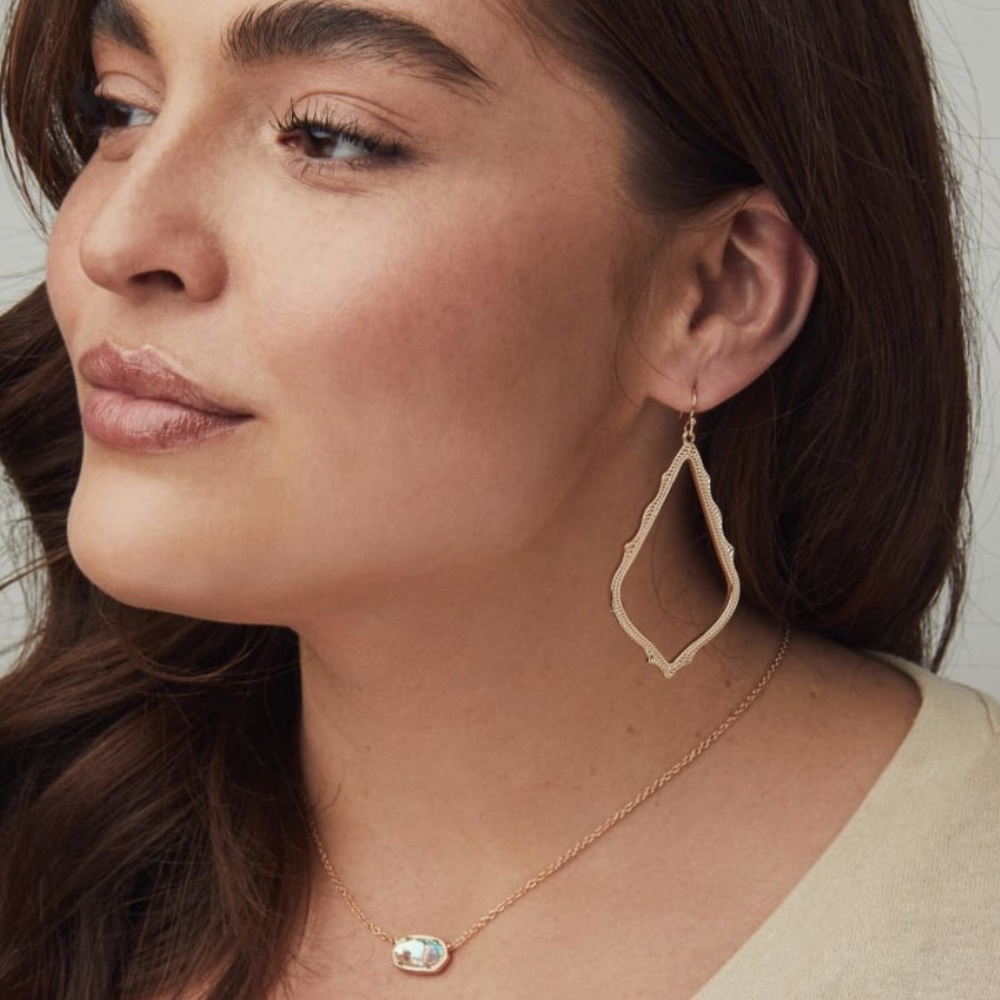 Kendra Scott Sophee drop earrings in gold - Picture 3 of 5